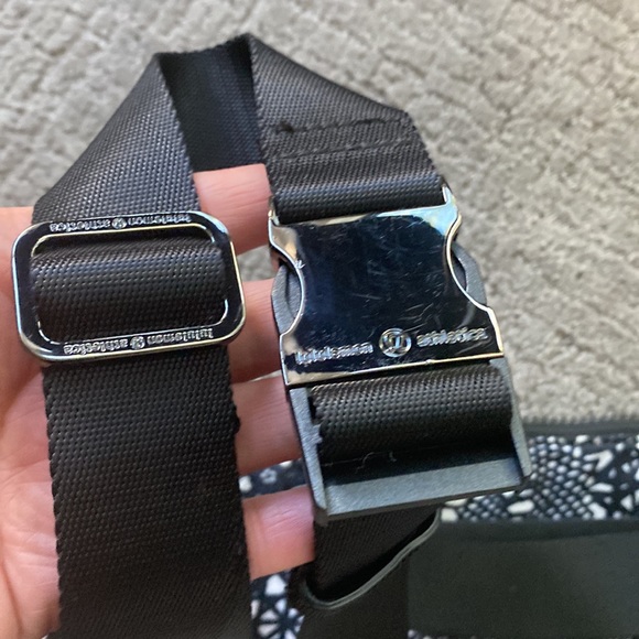 Lululemon Free Spirit bag 🍋 - Picture 5 of 5